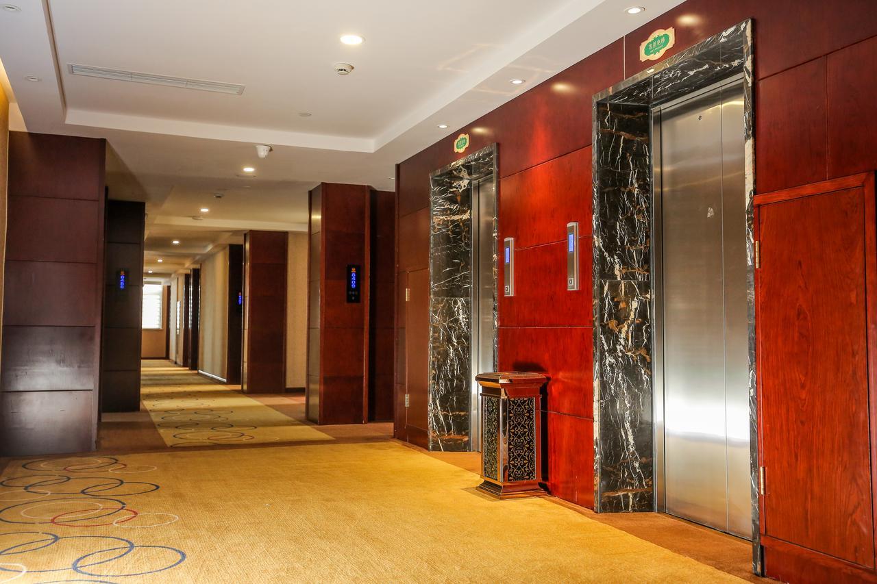 Xin Jue Jiayi Hotel Airport And International Resort Shanghai Exterior foto