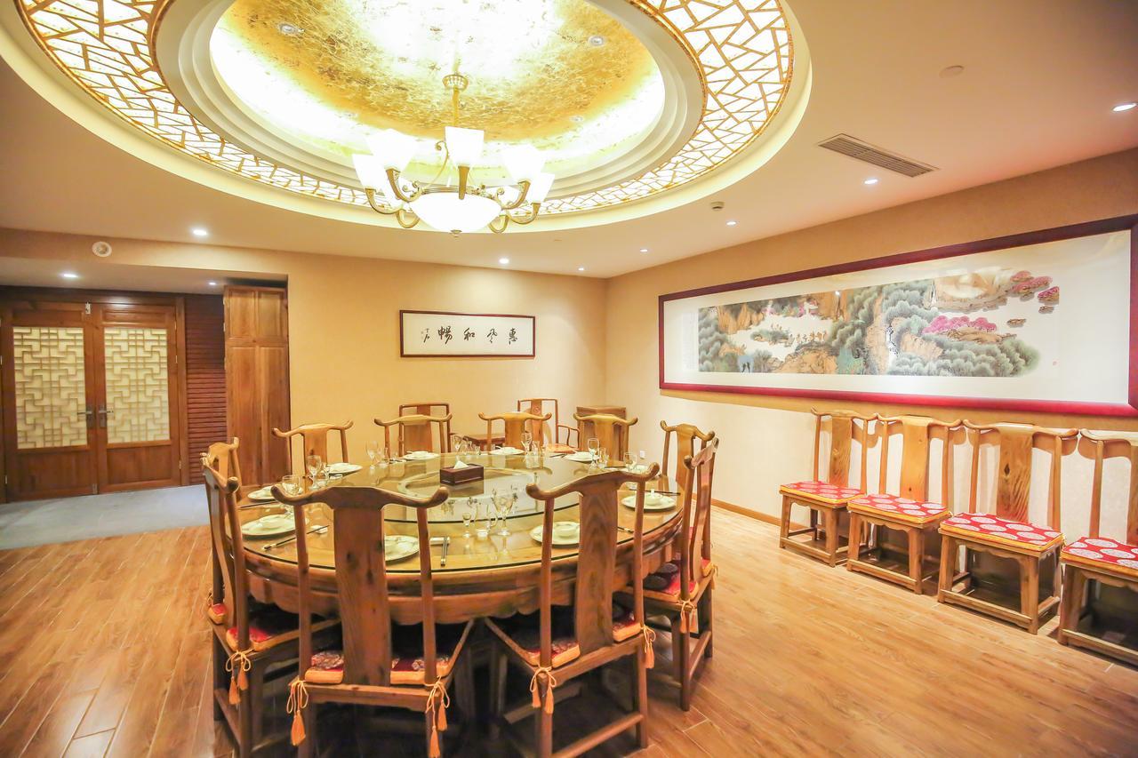 Xin Jue Jiayi Hotel Airport And International Resort Shanghai Exterior foto