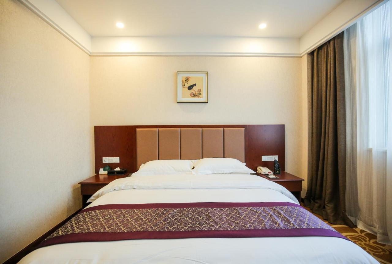 Xin Jue Jiayi Hotel Airport And International Resort Shanghai Exterior foto